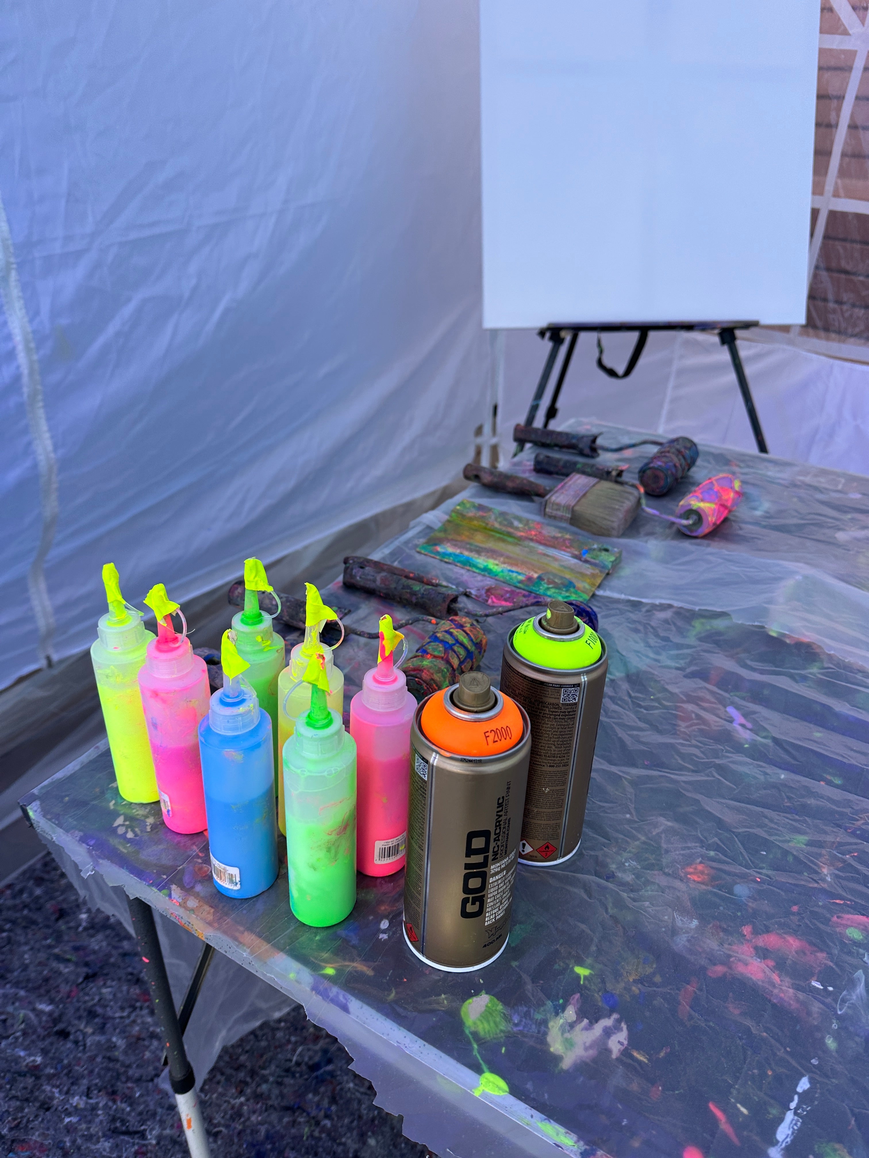 Kreativer Junggesellenabschied -  Let's Glow Crazy JGA