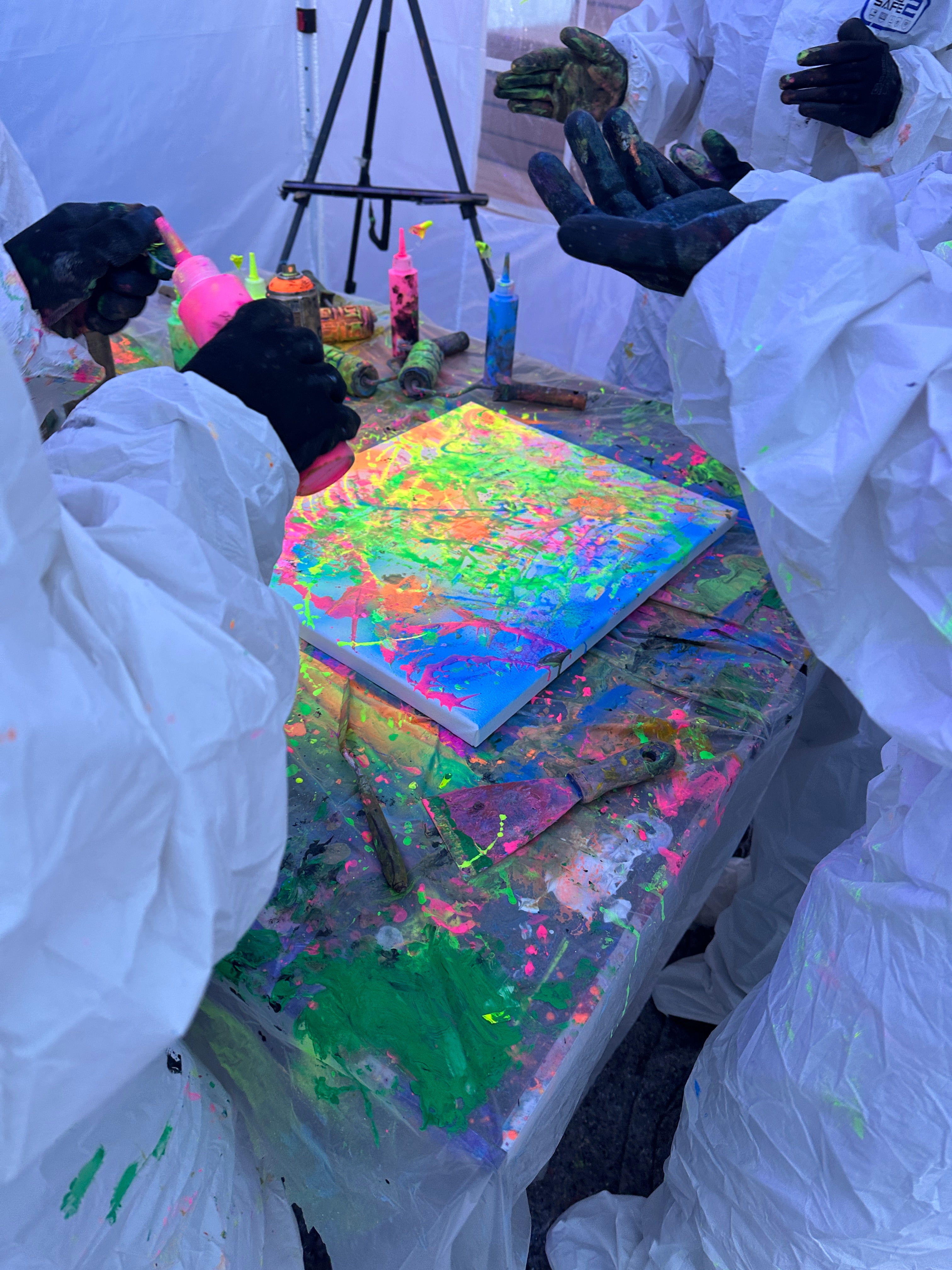 Kreativer Junggesellenabschied -  Let's Glow Crazy JGA