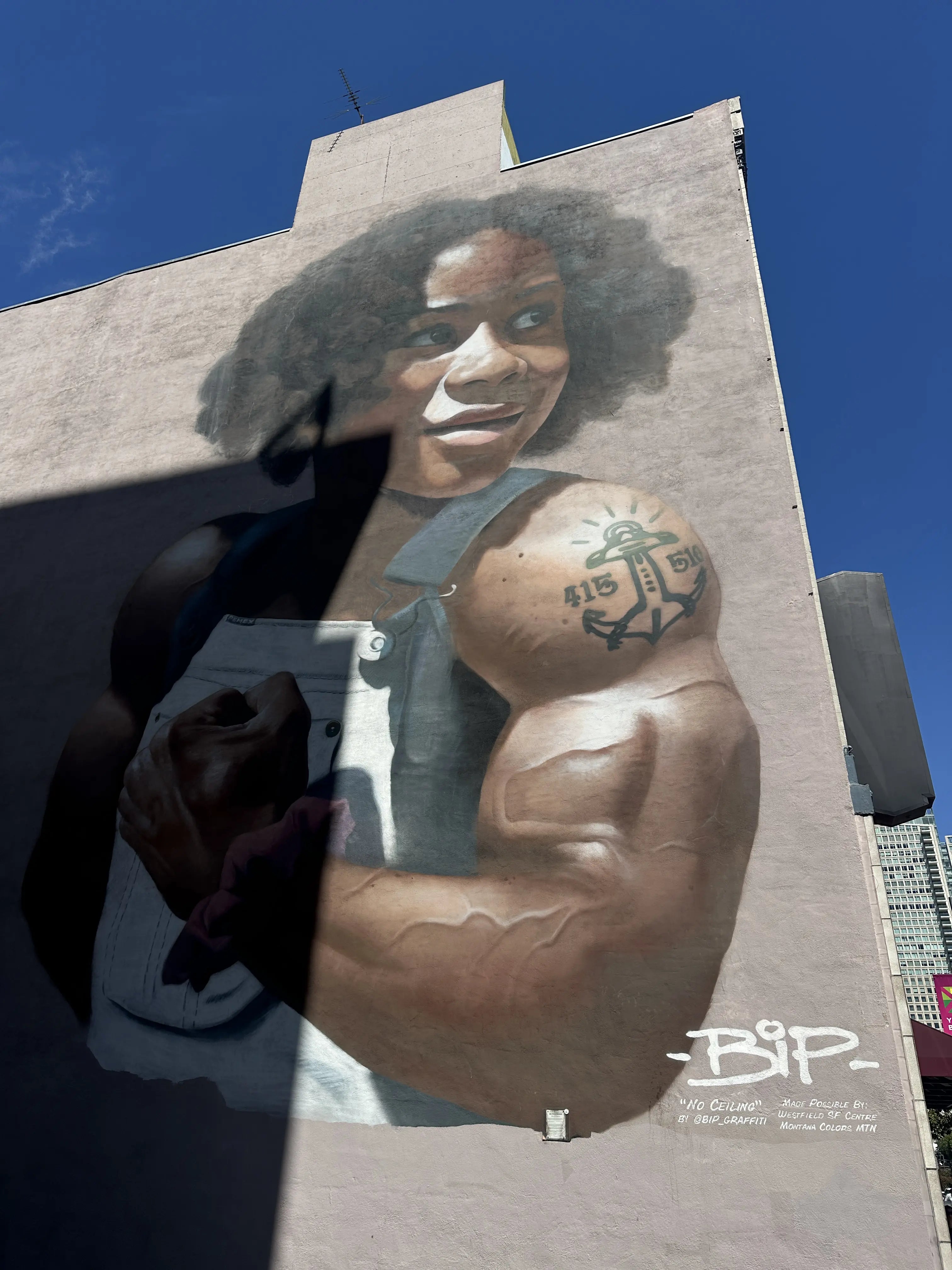 Teams entdecken Graffiti und Street Art bei einer geführten Tour